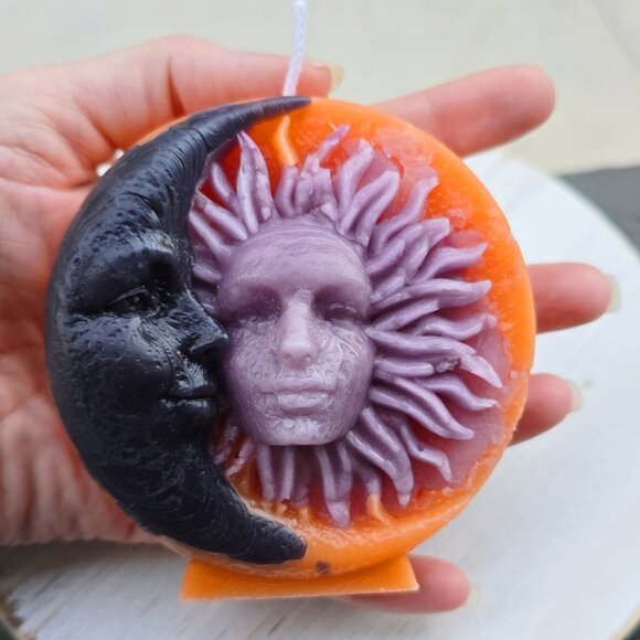 Handmade ✦ Sun & Moon Candle ✦ Pumpkin Pie Brandy Chocolate Chip Soy Wax - Picture 7 of 7